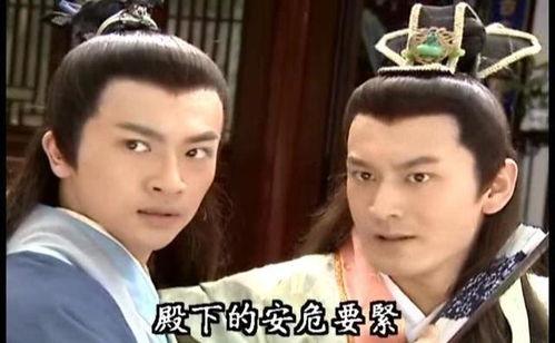 攻略女帝：县令也疯狂,县令也疯狂——宫廷权谋与爱情纠葛的奇幻之旅